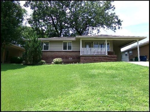 134 Sheridan Rd, North Little Rock, AR, 72116-9317 | Card Image