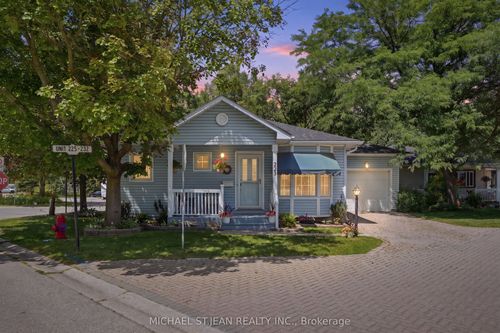 225 Silverbirch Boulevard, Hamilton, ON, L0R1W0 | Card Image