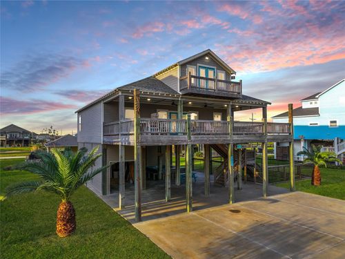 2025 Vista Dr, Crystal Beach, TX, 77650 | Card Image