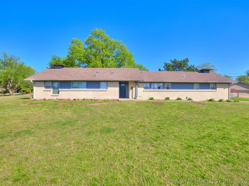 5709 S 66th East Ave, Tulsa, OK, 74145-8526 | Card Image