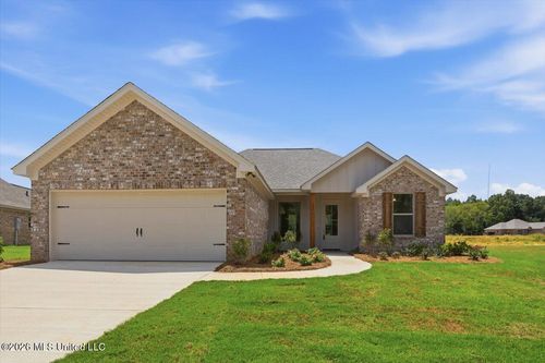 142 Stapleton Dr, Canton, MS, 39046-5038 | Card Image