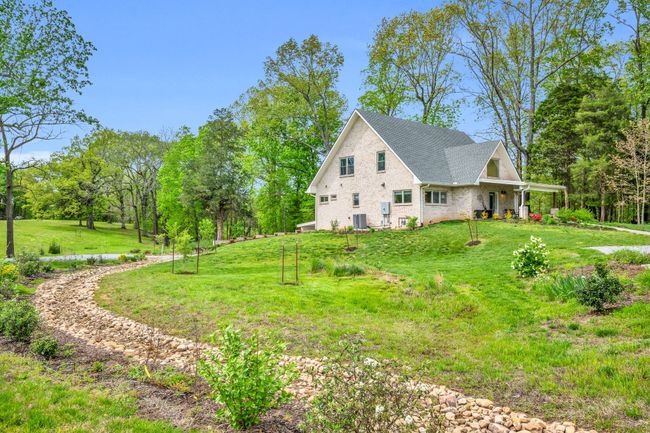 4122 Highway 49 W, House other with 5 bedrooms, 4 bathrooms and 2 parking in Vanleer TN | Image 8