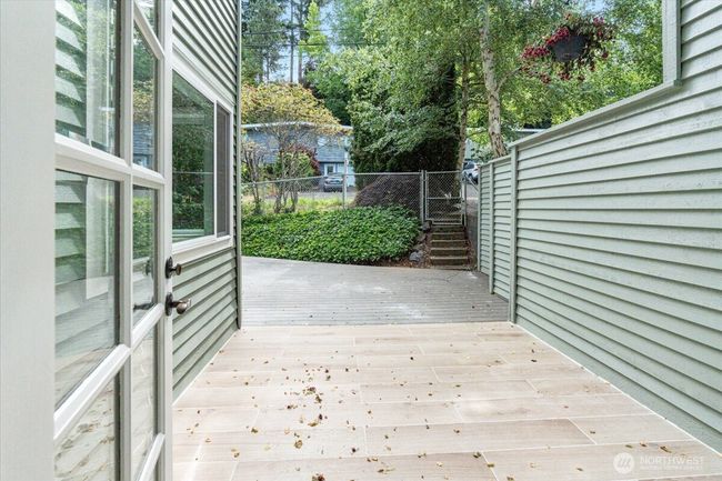 8523 25 Th Ave Ne, House other with 3 bedrooms, 3 bathrooms and 2 parking in Seattle WA | Image 24