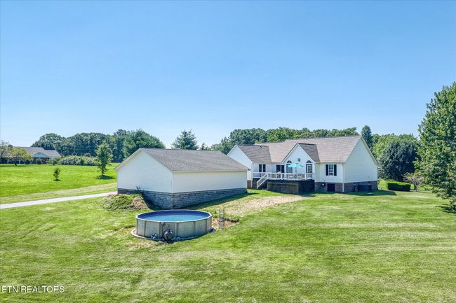 1036 Circle Dr, House other with 3 bedrooms, 2 bathrooms and null parking in Jamestown TN | Image 41