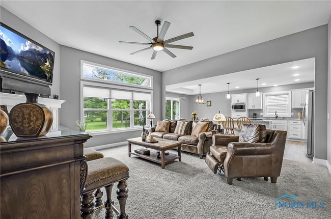 6949 Big Buck Trl, House other with 3 bedrooms, 2 bathrooms and 2 parking in Whitehouse OH | Image 6