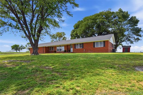 9900 W Chimney Mountain Rd, Muskogee, OK, 74401-3209 | Card Image