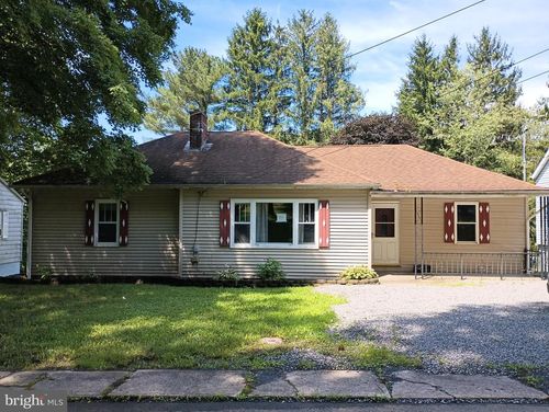 118 Sisler St, Kingwood, WV, 26537-1040 | Card Image