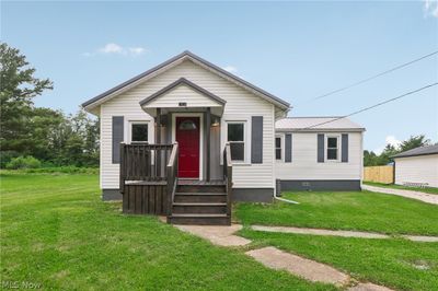 8343 Depot Road, House other with 2 bedrooms, 1 bathrooms and null parking in Ashtabula OH | Image 3