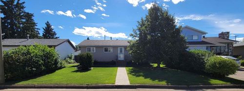 4913 58 Avenue, High Prairie, AB, T0G1E0 | Card Image