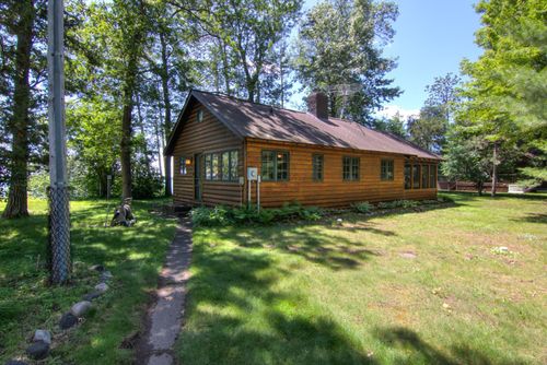 8031 Park St, Danbury, WI, 54830-9312 | Card Image