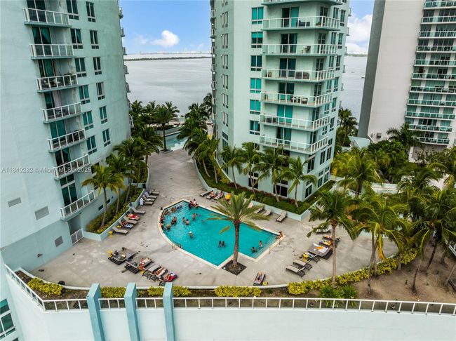 APT-3715 - 1900 N Bayshore Dr, Condo with 2 bedrooms, 3 bathrooms and null parking in Miami FL | Image 35