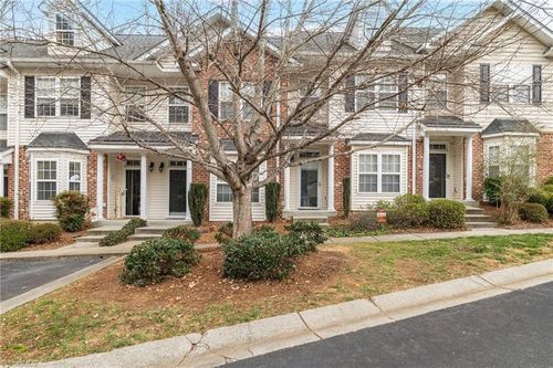 130 Humberside Dr, Kernersville, NC, 27284-2789 | Card Image