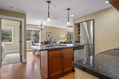 107 - 187 Kananaskis Way, Condo with 2 bedrooms, 2 bathrooms and 1 parking in Canmore AB | Image 3