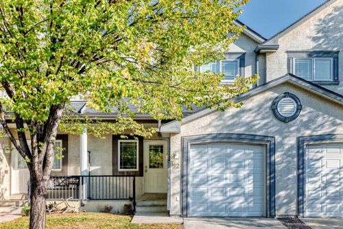 92 Simcoe Pl Sw, Calgary, AB, T3H4T8 | Card Image
