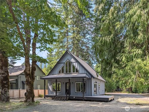 129 Slalom Way, Packwood, WA, 98361-9736 | Card Image