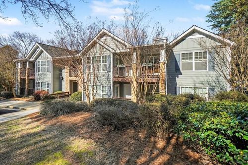 1004 Madison Ln Se, Smyrna, GA, 30080-7869 | Card Image