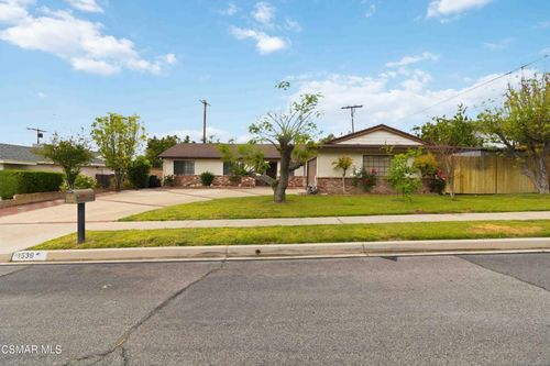 1539 Deodora St, Simi Valley, CA, 93065-3920 | Card Image