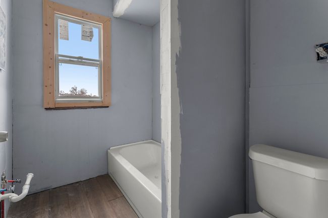 135 Stevens St, Home with 0 bedrooms, 12 bathrooms and null parking in Highland Park MI | Image 16