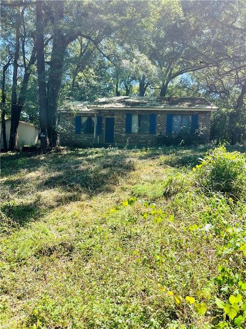8309 Lake Ponchartrain Dr, Theodore, AL, 36582-5035 | Card Image