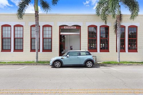 unit-37-2001 E 2nd Ave, TAMPA, FL, 33605-5210 | Card Image