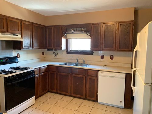 1-355 Field St, Fall River, MA, 02721-3380 | Card Image