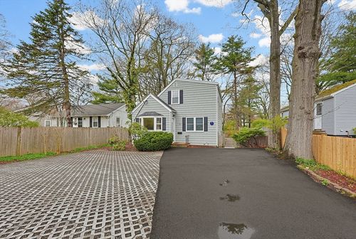 214 Sprague St, Dedham, MA, 02026-5224 | Card Image