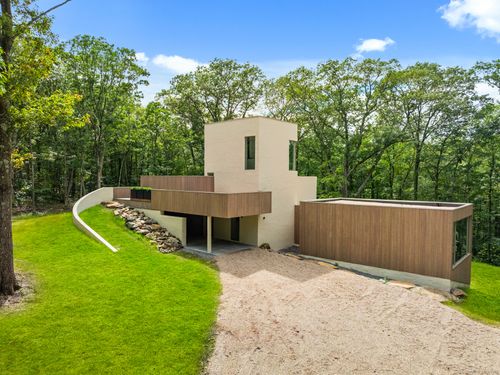 19 Old Paddock Ln, South Kent, CT, 06785-1040 | Card Image