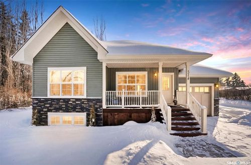 514 Railway St E, Hepburn, SK, S0K | Card Image