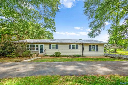 1908 Highway 36 W, Hartselle, AL, 35640-5244 | Card Image