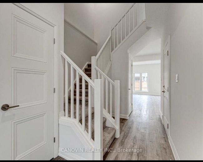 UNIT-4 - 1 Miller Dr, Condo with 3 bedrooms, 3 bathrooms and 1 parking in Lucan ON | Image 4