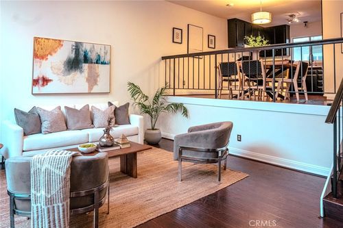 unit-2-14144 Burbank Blvd, Sherman Oaks, CA, 91401-4912 | Card Image