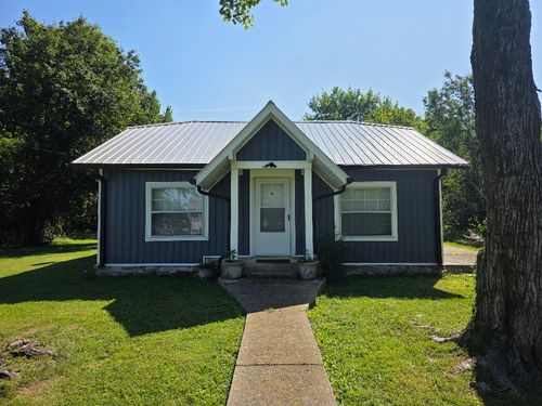 2010 Old Highway 31 E, Westmoreland, TN, 37186-2078 | Card Image