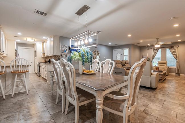 2302 Peach Ln, House other with 4 bedrooms, 3 bathrooms and 4 parking in Pasadena TX | Image 10