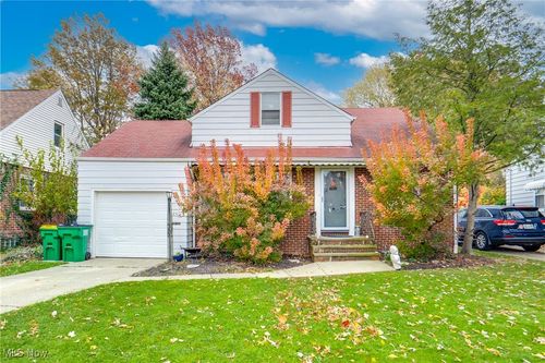 251 E 286th St, Willowick, OH, 44095-5031 | Card Image