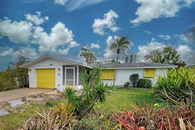 1165 Oxford Drive, House other with 2 bedrooms, 2 bathrooms and null parking in Englewood FL | Image 1