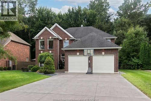 1245 Lyoness Crt, LaSalle, ON, N9J3Y6 | Card Image