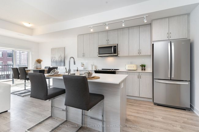 61 Kenneth Kirby Lane, House attached with 2 bedrooms, 3 bathrooms and 3 parking in Stouffville ON | Image 14
