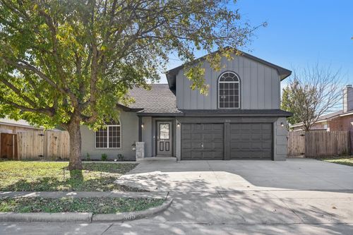 305 Meadow St, Saginaw, TX, 76179-1172 | Card Image