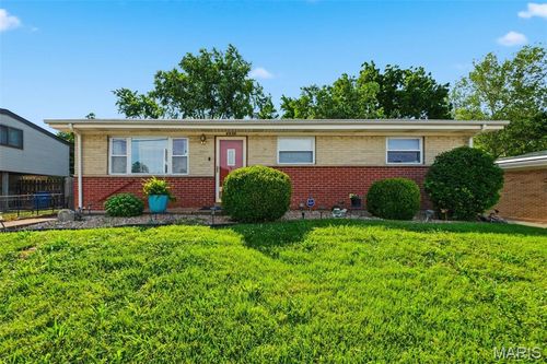 6908 Howdershell Rd, Hazelwood, MO, 63042-3801 | Card Image