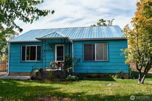 84570 Ringer Rd, Milton-Freewater, OR, 97862-6944 | Card Image