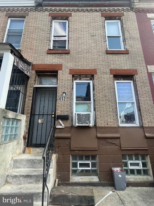 652 W Clearfield St, PHILADELPHIA, PA, 19133-2421 | Card Image