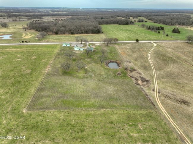 2822 Hwy Yy, House other with 3 bedrooms, 2 bathrooms and null parking in LaRussell MO | Image 11