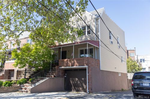 6282 Dry Harbor Road, New York, NY, 11379 | Card Image