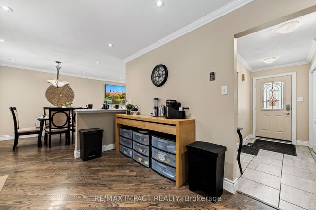 1158 Weller St, House other with 6 bedrooms, 2 bathrooms and 4 parking in Peterborough ON | Image 10