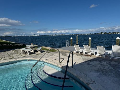 apt-3-7921 East Dr, North Bay Village, FL, 33141-3364 | Card Image