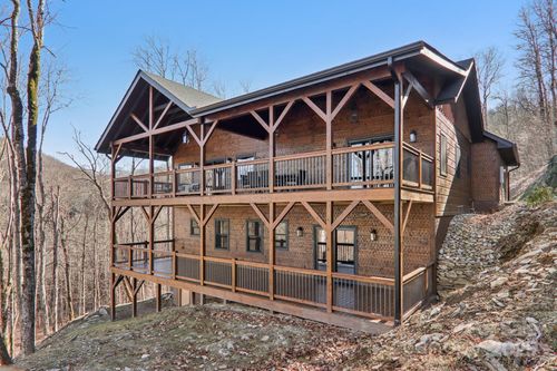 102 Iga Trl, Maggie Valley, NC, 28751 | Card Image