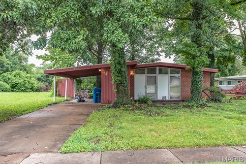 6563 January Ave, Berkeley, MO, 63134-1509 | Card Image