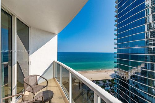 1414-18001 Collins Ave, Sunny Isles Beach, FL, 33160-2722 | Card Image