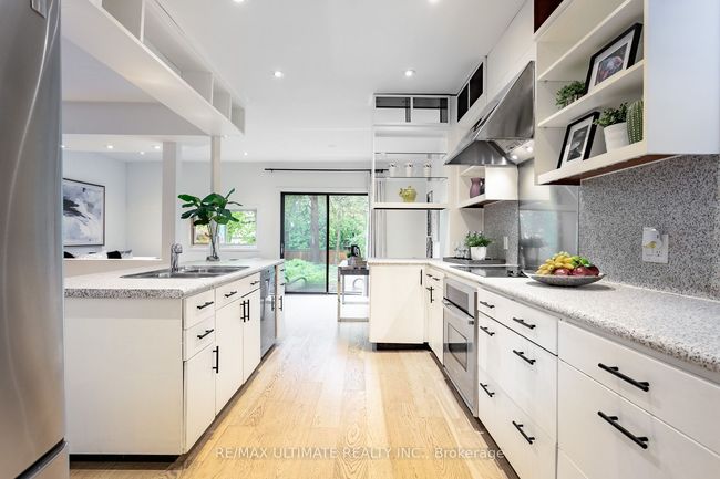 275 Kenilworth Ave, House other with 4 bedrooms, 2 bathrooms and 1 parking in Toronto ON | Image 7