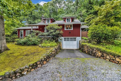 60 Meeks Rd, Black Mountain, NC, 28711-8215 | Card Image